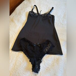 Elegant Black Lace baby doll with Panty